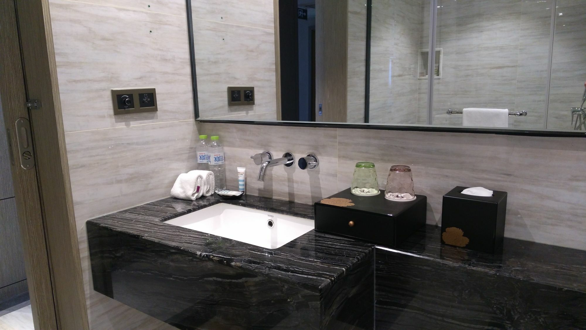 Hilton Garden Inn Wuhan Hankou المظهر الخارجي الصورة